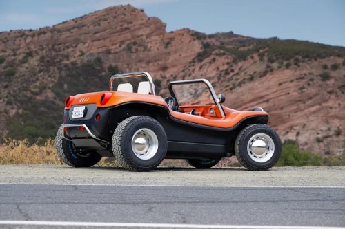 We’re the First to Drive the New Meyers Manx 2.0, an Electric Buggy with Gloriously Vintage Vibes