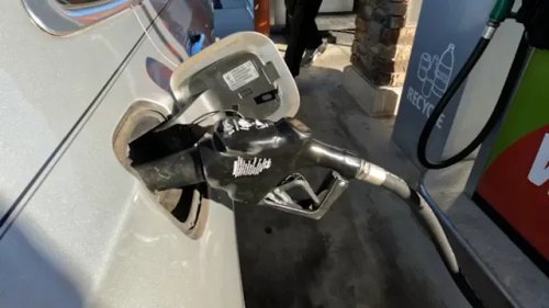 When's the best time to get gas? New report debunks morning fill-up myth