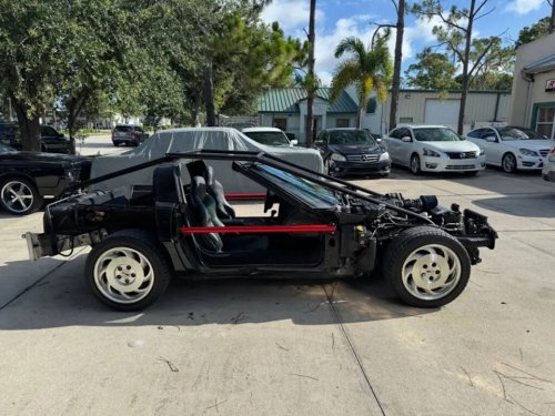 Cape Coral Seller Wants $5,000 for a Bodiless 1994 Corvette and Calls It Street Legal