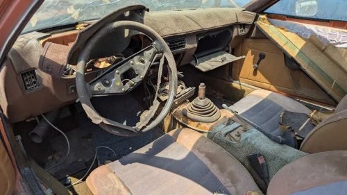 Junkyard Find: 1977 Porsche 924