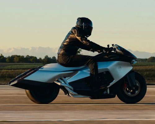 BMW, Is BMW’s Jaw-Dropping New Cruiser the Future of Motorcycles?