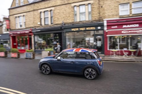 MINI, 25 Years in America: MINI Celebrates with Heritage Edition