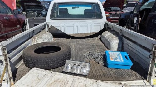 Junkyard Find: 1992 Mazda B2200 SE-5 Cab Plus