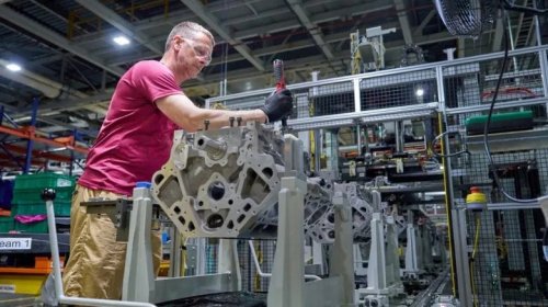 GM, GM Is Going All-In On V8s And Diesels As Fuel Prices Soar To Record Levels