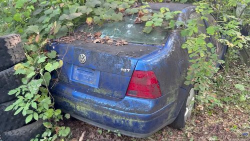 Grandpa Kept His Late Wife’s Jetta For 17 Years — Its Makeover Left Him In Tears