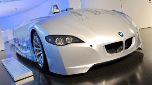 BMW, The Current Land Speed Record For Hydrogen Combustion Cars Is Held By A 22-Year-Old BMW