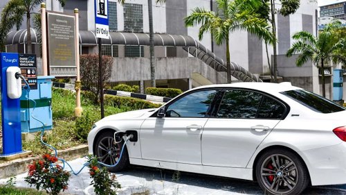 BMW, BMW recalls nearly 30K vehicles over engine starter defect that could cause fire