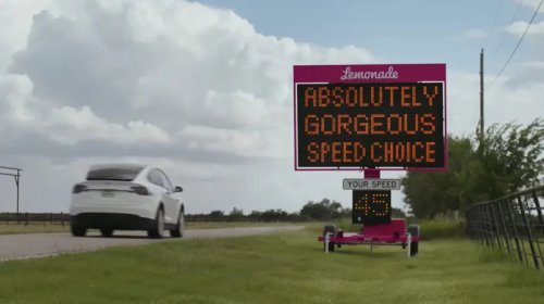 If You Actually Drive The Speed Limit (Or Lower) In Texas, This Sign Will Hype You Up