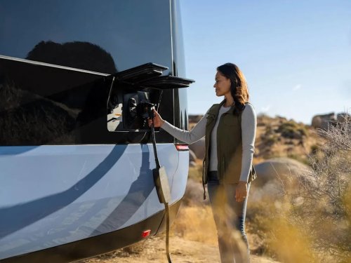 The Pebble Flow Is A $132K Electric Camper That Parks Itself Like A Giant RC Toy