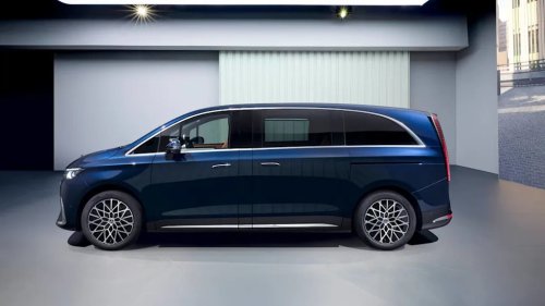 Mercedes Is Bringing a 400-Mile Electric Luxury Van to America