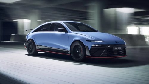8 Electric Cars That Can Help Power Your Home In An Emergency