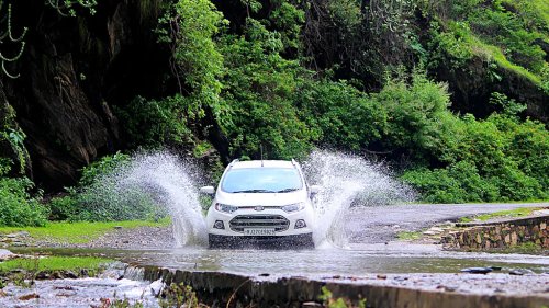 Ford, Some older Ford vehicles pose 'unreasonable' safety risks, regulators warn