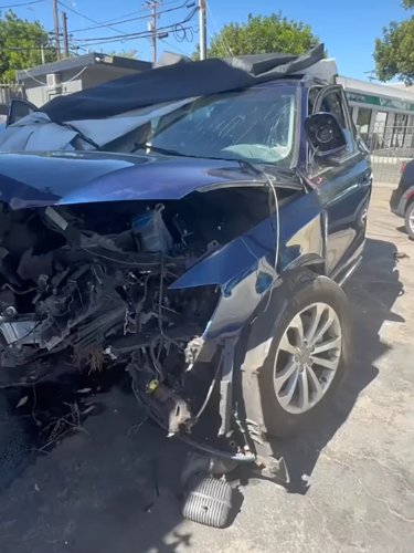 Audi, Audi Q5, Woman Takes Audi Q5 to Mechanic for 2 Minor Leaks, Manager Took It for a Joyride and Totaled It