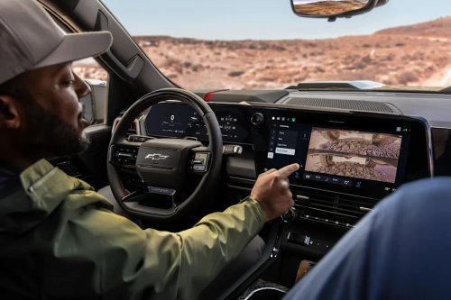 GM Unveils All-New In-Vehicle User Software for Its 2027 Pickups