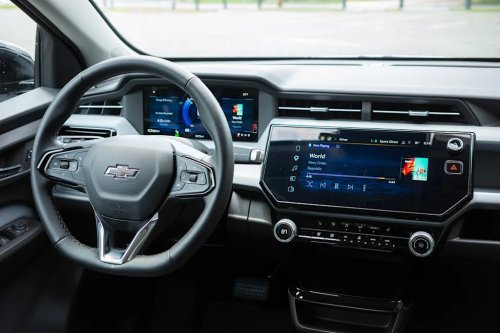 Chevy, Chevy Bolt New vs. Old Review: One Big Step Forward but Many Tiny Steps Back