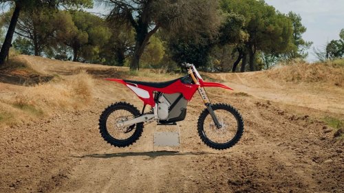 Stark Future Unveils Limited VARG MX & EX Factory Editions