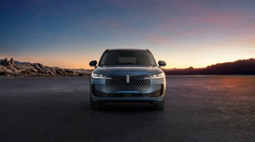 View Exterior Photos of the 2027 Lincoln Corsair Hybrid