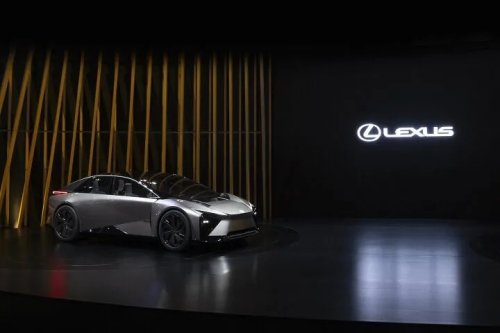 Lexus, Lexus Puts Brakes on LF-ZC as Part of EV Pullback