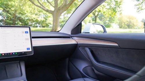 Feds Changing Door Handle Rules Because Teslas Were Trapping People
