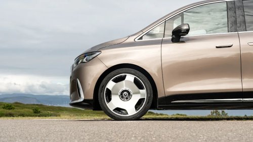The Mercedes-Benz VLE in Photos