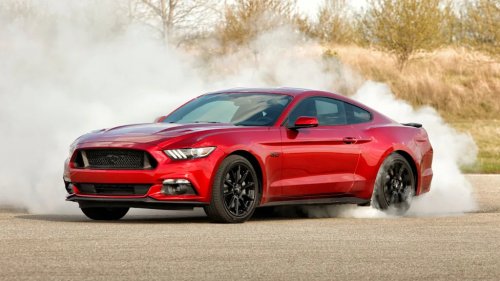 New IIHS Report Reveals the Cars With the Highest Driver Death Rates