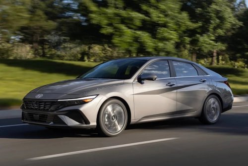Kia, Kia K4, Hyundai, Hyundai Elantra, Kia K4 Vs. Hyundai Elantra Sales: The Older Car Is Winning
