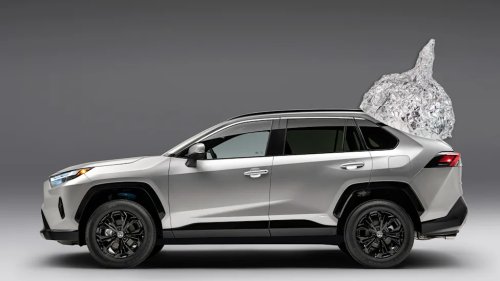 Toyota, Toyota RAV4, This Security Pro’s Toyota RAV4 Can’t Spy on Him Anymore. Here’s How He Did It