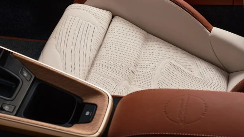 Porsche’s Latest 1-Off 911 Turbo S Is Designed to Look Dusty Even When It’s Perfectly Clean