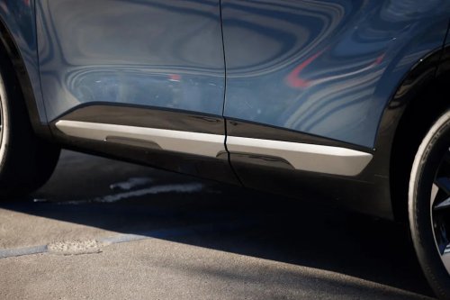 View Exterior Photos of the 2026 Kia Sportage Hybrid SX-Prestige