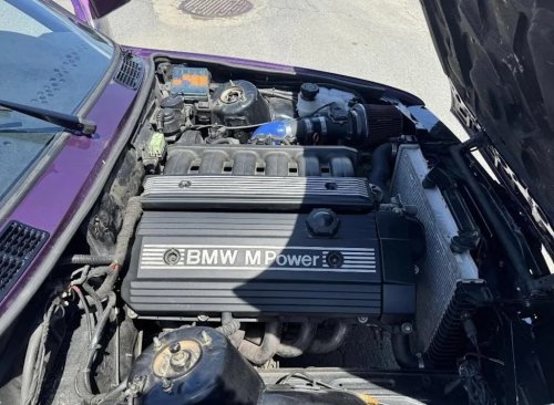 Twilight Purple S52-Swapped 1991 BMW 318i Is a Winter-Built E30 Sleeper