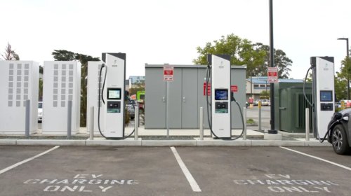 Californians Are Shunning EVs For Hybrids