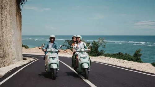 Vespa Just Trademarked Its Shape, So How Vespa-Like Is Too Vespa-Like Now?
