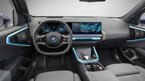 Woman Says To Avoid a Particular BMW Due To Melting Interior