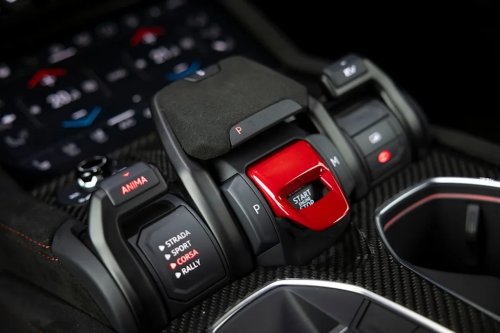 View Interior Photos of the 2027 Lamborghini Urus SE Performante