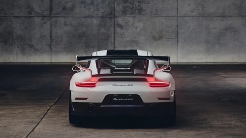 Moby Dick Returns! Porsche 911 GT2 Flachbau RS Echoes the Legendary 935 Look