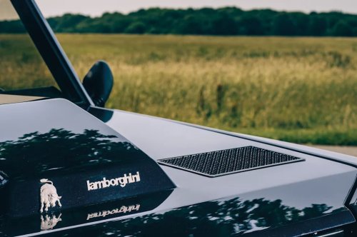 Lamborghini, Enjoy the brilliantly absurd Lamborghini LM002
