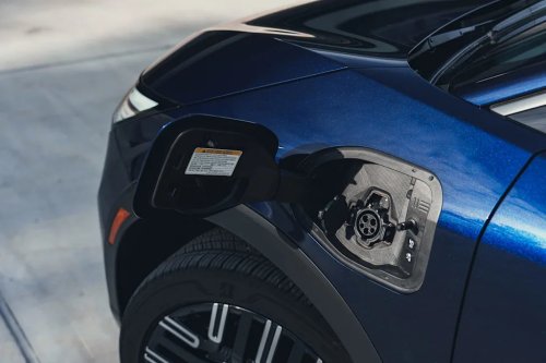 See Exterior Pics of the 2026 Nissan Leaf Platinum+