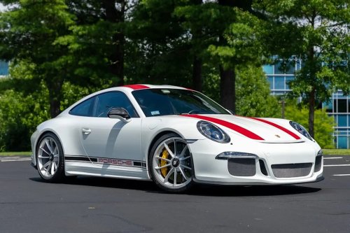 Porsche, Porsche 911, This One-Owner 2016 Porsche 911 R Has 4,700 Miles and a Bid Past $555,000