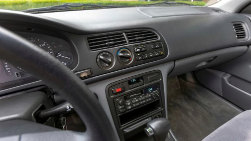 Driving a Pristine 1994 Honda Accord Reminds Us Why 15 Million Americans Bought Into the Name