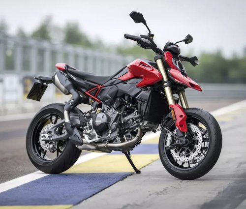 I Crashed Ducati's New Hypermotard V2—and Still Loved It