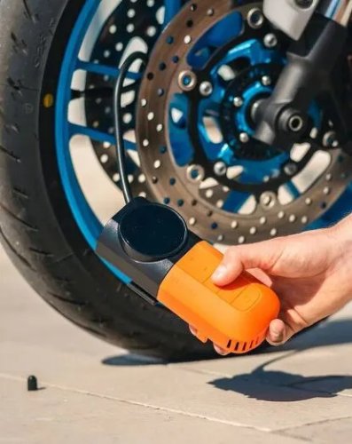 Wave Goodbye to Roadside Stress with This Compact Tire Inflator
