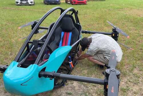 YouTubers Bought a Giant “Flying Car” From Temu, And It Actually Flew—Until It Didn’t