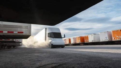Tesla, Tesla Scores Deal To Help Double The US Electric Semi-Truck Fleet