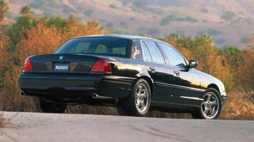 5 Legendary Body-On-Frame Cars Built On The Ford Panther Platform