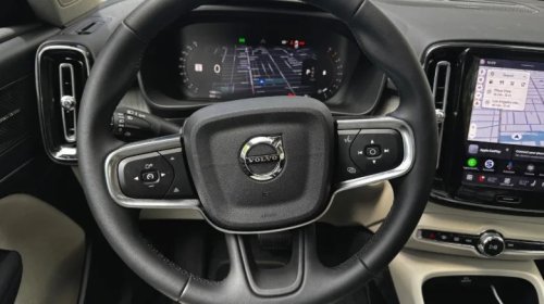 2026 Volvo XC40 Is The Subcompact Luxury Crossover For Folks Who Don't Want Their Car To Feel Small