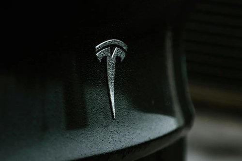 Tesla's 'Insane' Mode Is On Trial For A Salon Crash. It Shouldn't Be The Only Defendant