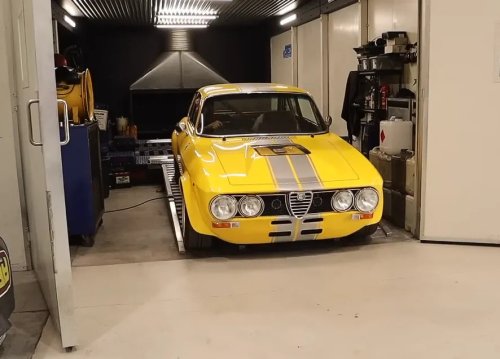 Ferrari, Alfa Romeo, Watch a YouTuber Shove a Ferrari 360 V8 Into a 1973 Alfa Romeo, Creating the “Alfarrari”