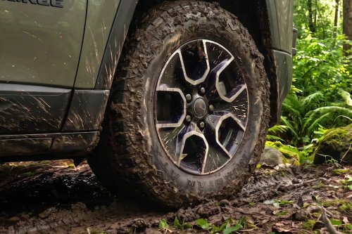 Jeep, Jeep Cherokee, Ford, Subaru, Jeep’s Most Capable Cherokee Returns to Put Ford and Subaru on Notice