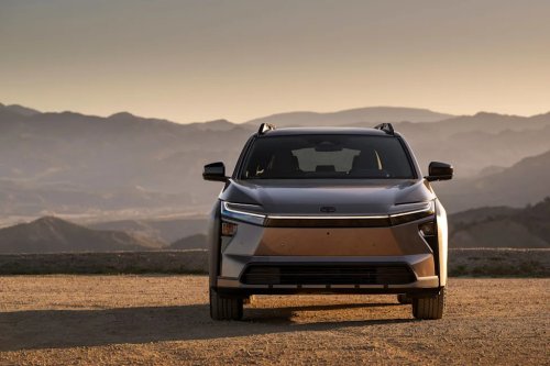 Subaru Is Outselling Toyota With a Cheaper Version of the Same EV