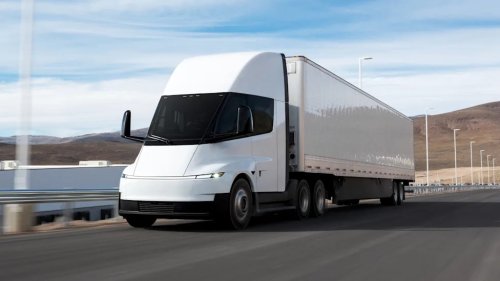 Tesla, Tesla Semi Faces Fatal Crash Investigation Just As Production Begins